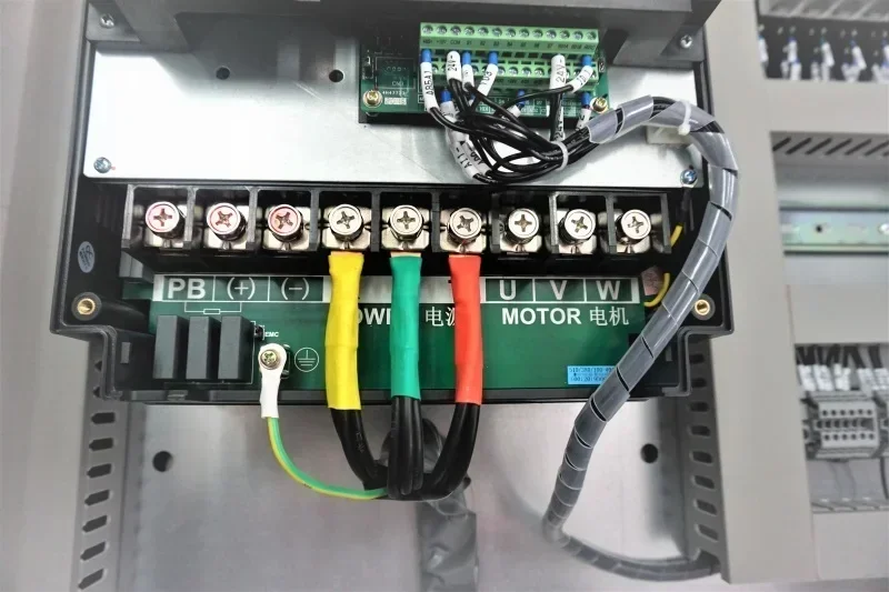 Outdoor Power Distribution Cab - огляд і ціна Outdoor Power Distribution Board